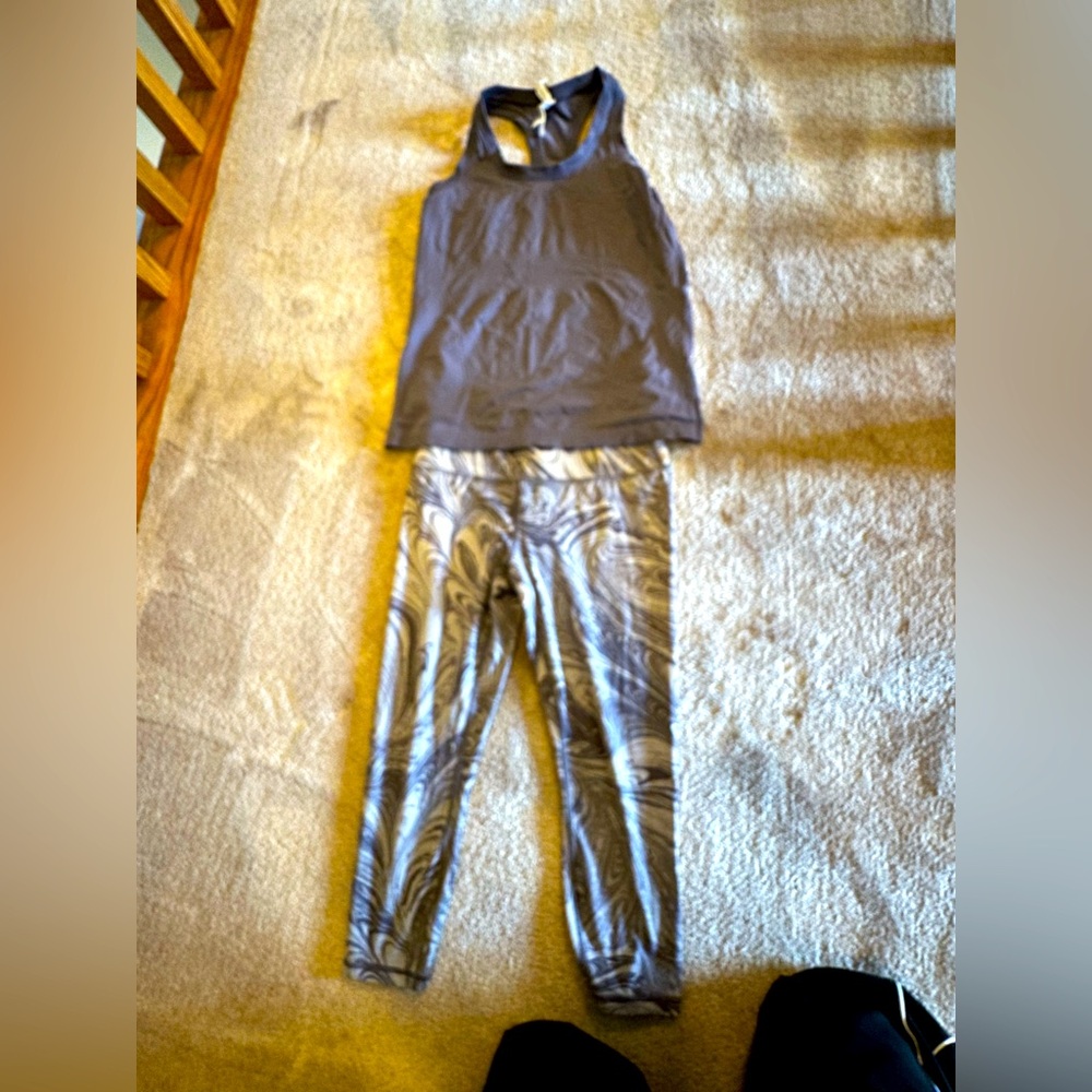 Stylish muted purple Tank Top and Patterned Leggings Set by Athleta
